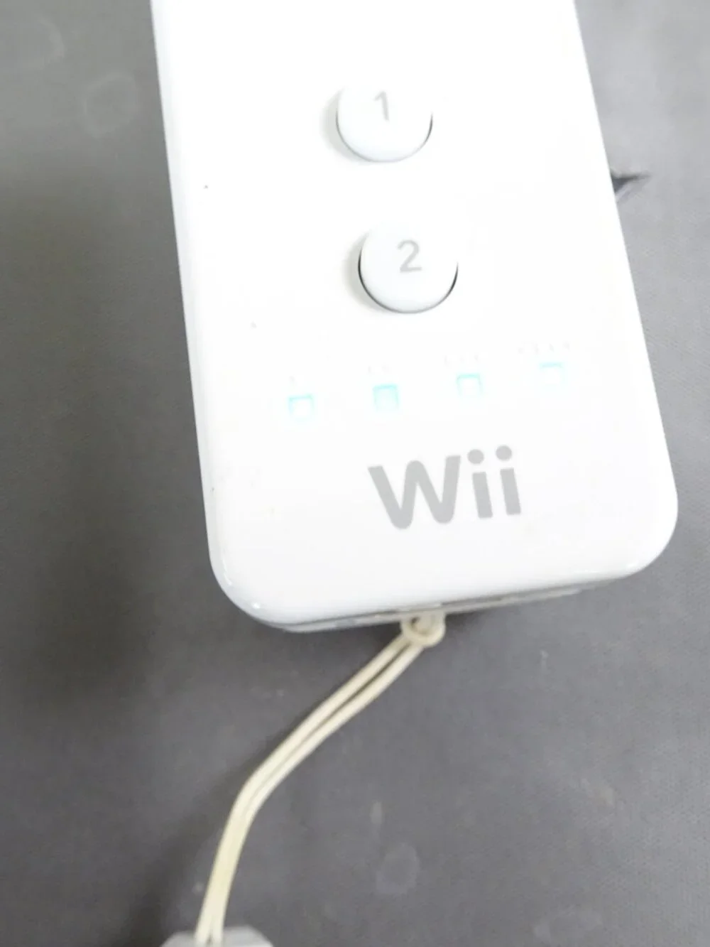 Set 2: Wii Remote & Nunchuck Controllers with silicone remote cover for Wii game - Picture 3 of 5